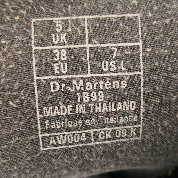 Made in Asia Doc Marten boot. - Picture 8 of 9
